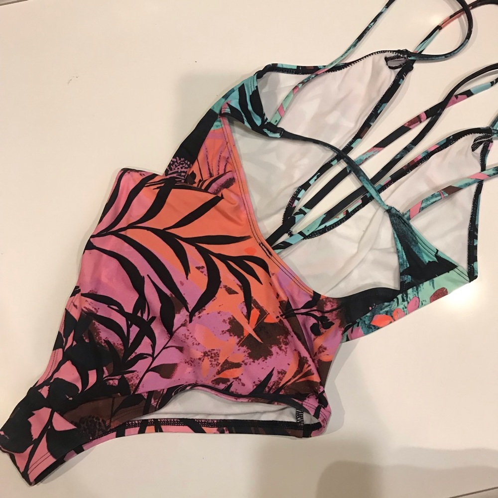 Out From Under Printed Deep Plunging Swimsuit - image 3